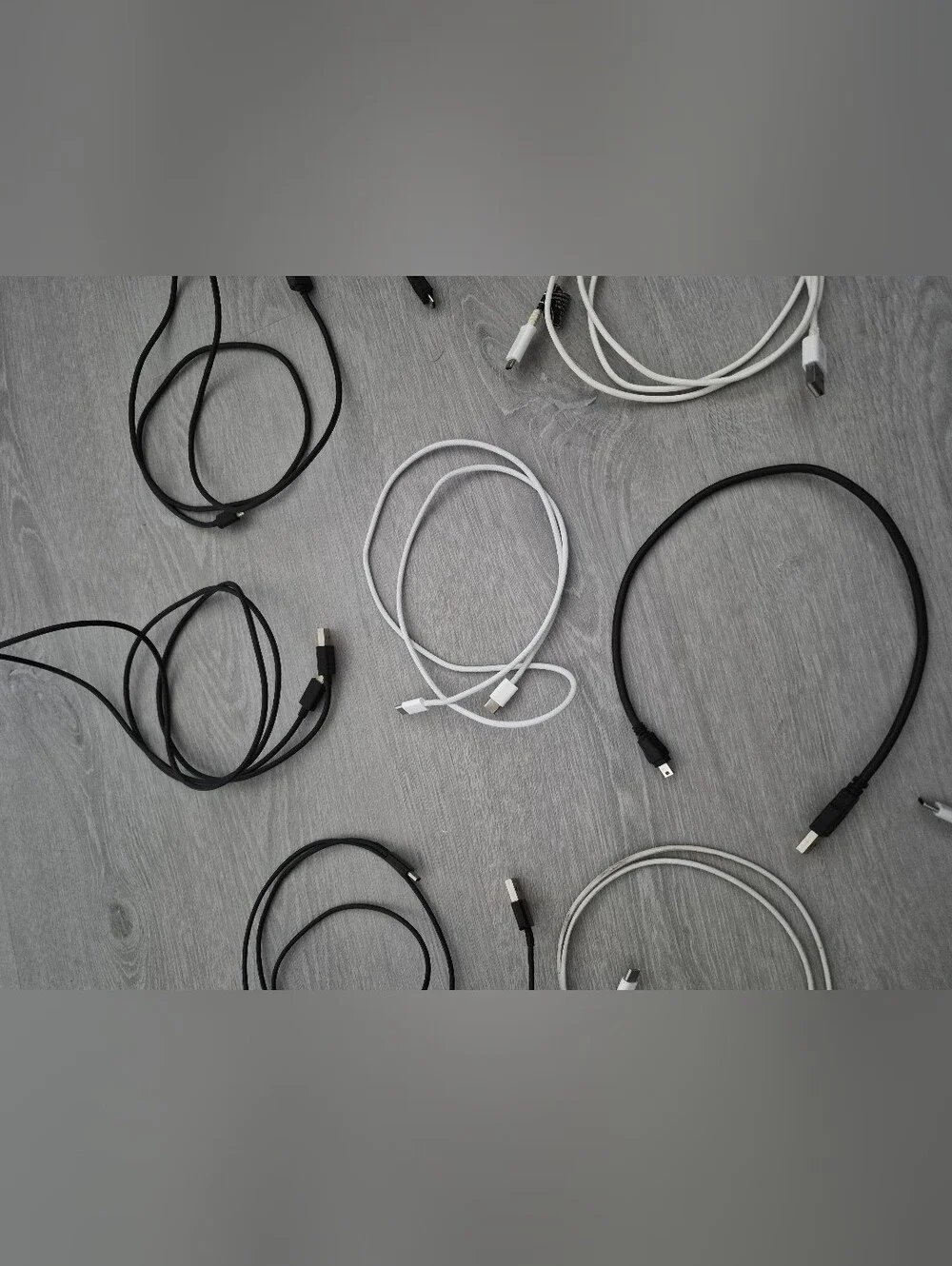 Cell Chargers Cords Adapters 23 Pieces Clean Out Bundle